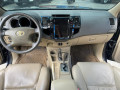 toyota-fortuner-2011-small-3