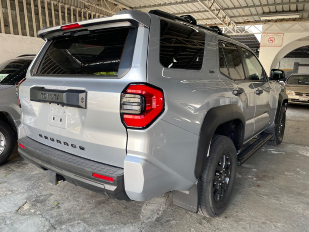 toyota-4runner-2025-big-2