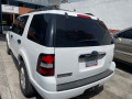 ford-explorer-2011-small-3