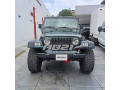 jeep-wrangler-2000-small-0
