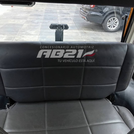 jeep-wrangler-2000-big-3