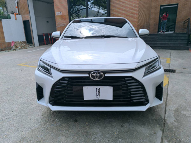 toyota-yaris-2025-big-1