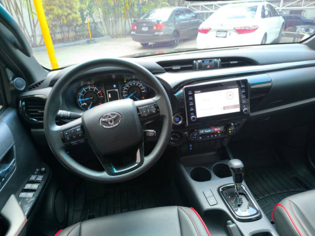 toyota-hilux-2023-big-4