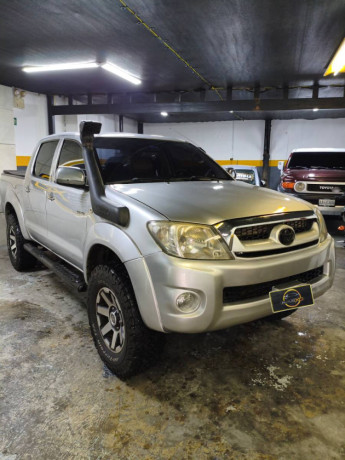 toyota-hilux-kavak-2011-big-0