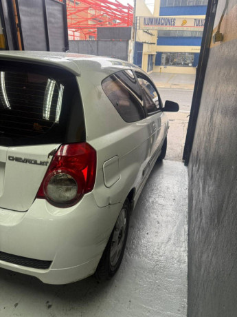 chevrolet-aveo-2012-big-2