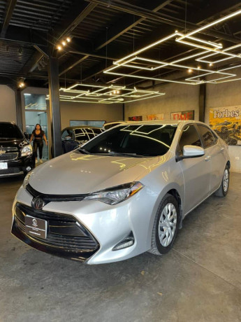 toyota-corolla-2018-big-0