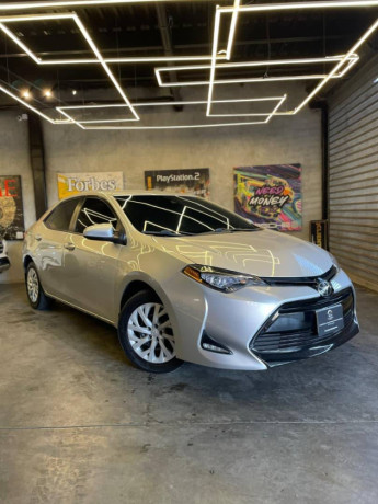 toyota-corolla-2018-big-1