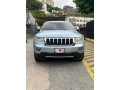 jeep-grand-cherokee-2012-small-1