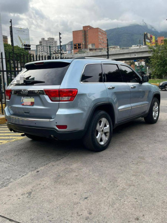 jeep-grand-cherokee-2012-big-3
