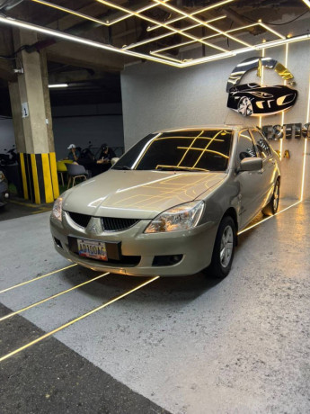mitsubishi-lanser-2011-big-1