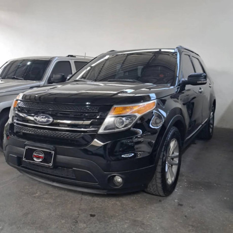 ford-explorer-2012-big-2
