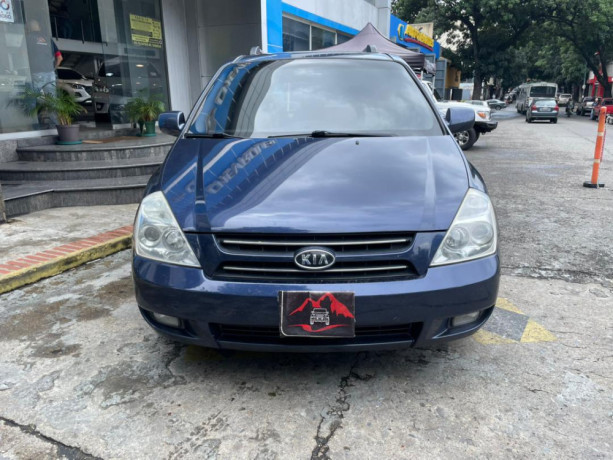 kia-sedona-2007-big-1