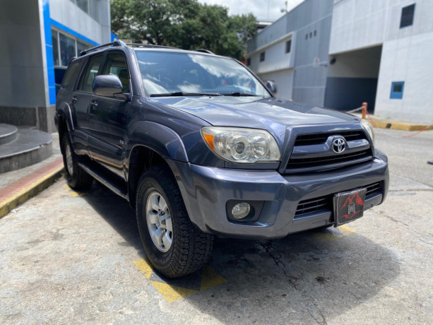 toyota-4runner-2006-big-1