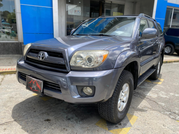 toyota-4runner-2006-big-0