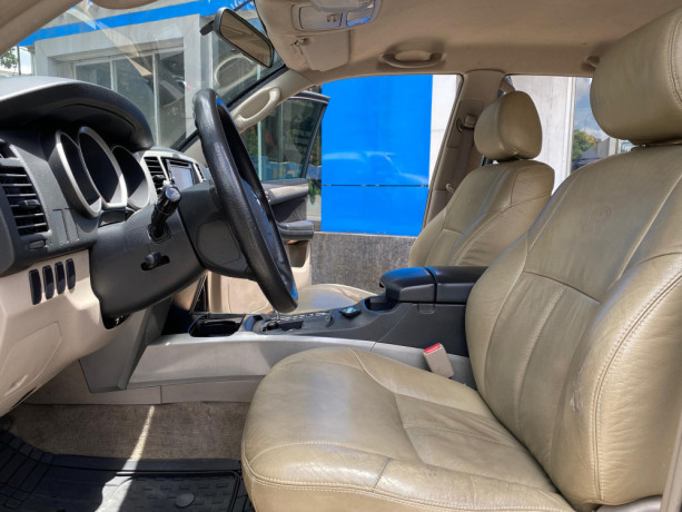 toyota-4runner-2006-big-2