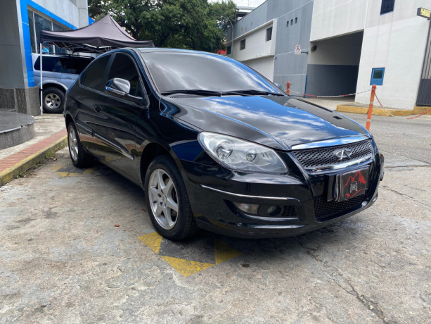 chery-orinoco-2012-big-1