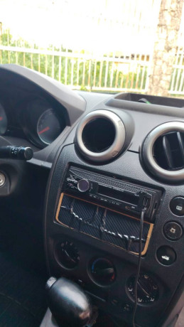 ford-fiesta-2012-big-1