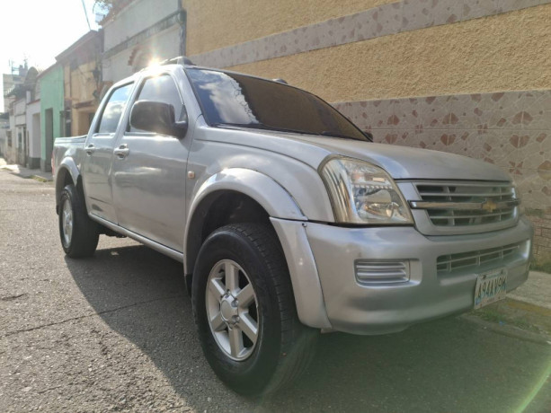 chevrolet-luv-dmax-2006-big-1