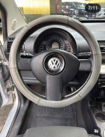 volkswagen-crossfox-2007-big-3
