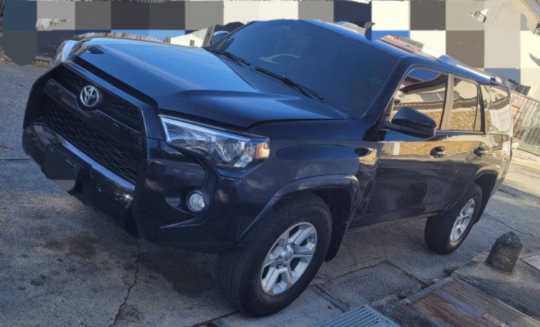 toyota-4runner-2018-big-0