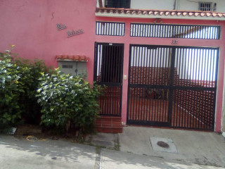 me-venden-en-las-urbanizacion-las-rosas-guatire