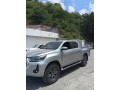 toyota-hilux-2021-small-2
