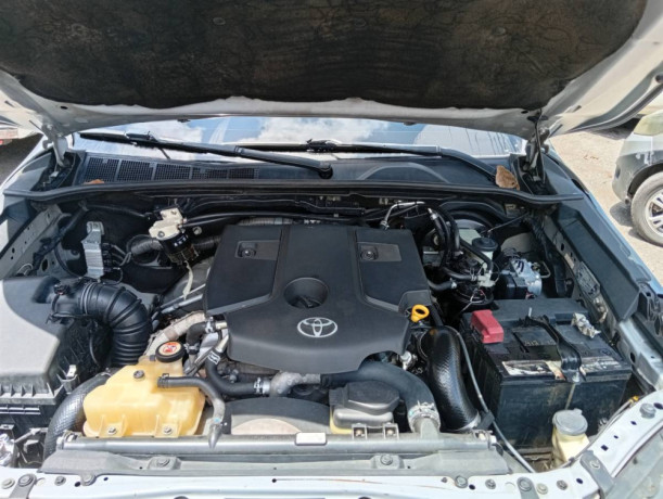 toyota-hilux-2021-big-11