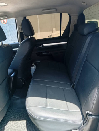 toyota-hilux-2021-big-7