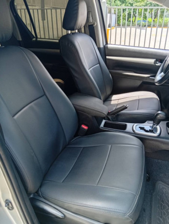 toyota-hilux-2021-big-6