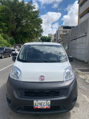 fiat-fiorino-2020-big-0