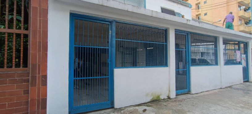 se-alquila-local-comercial-av-bolivar-valencia-callejon-prebol-big-1