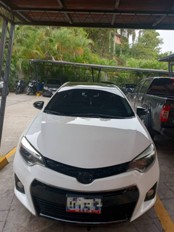 toyota-corolla-2015-big-1