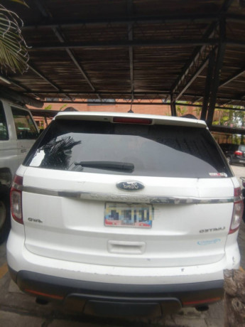 ford-explorer-2013-big-1