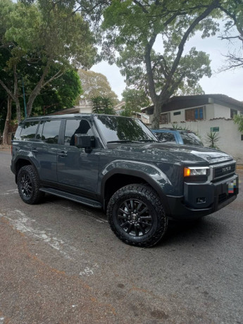 toyota-prado-2025-big-0