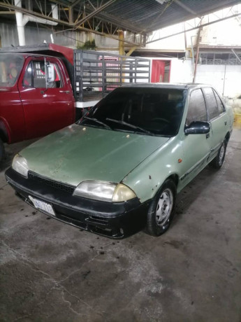 chevrolet-swift-1994-big-0