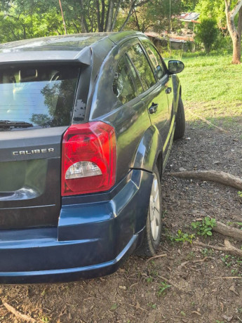 dodge-caliber-2009-big-3