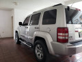 jeep-cherokee-2009-small-0