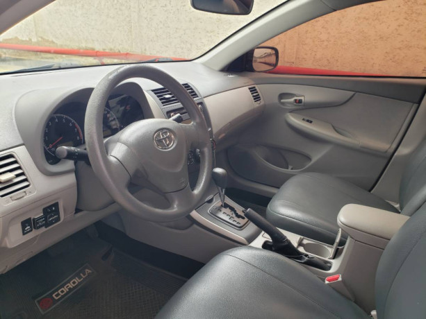 toyota-corolla-2011-big-1