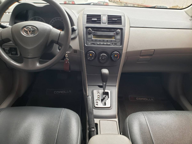 toyota-corolla-2011-big-2