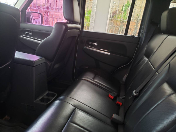 jeep-cherokee-2009-big-3