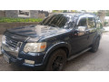 ford-explorer-2010-small-1